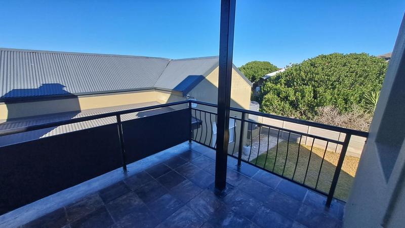 6 Bedroom Property for Sale in Stilbaai Wes Western Cape
